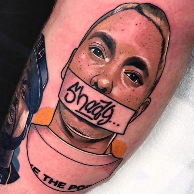 创意纹身图案-创意经典的素描设计感十足的逼真男生人物纹身图案