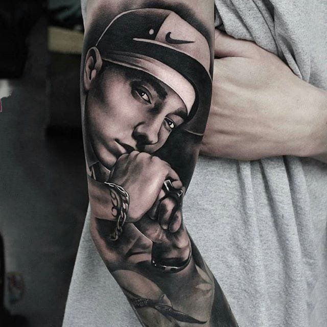 创意纹身图案-创意经典的素描设计感十足的逼真男生人物纹身图案