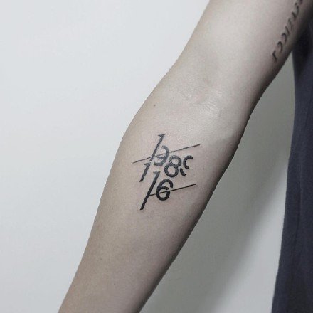 线条纹身图案-线条黑灰的水墨纹身图片