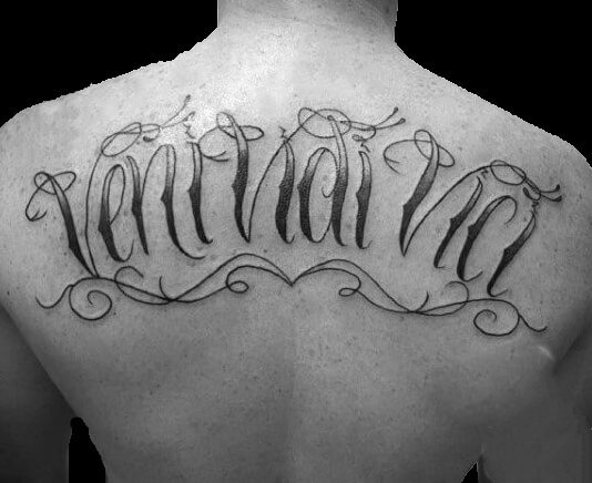 异域风格的拉丁文纹身图案-拉丁文纹身图片