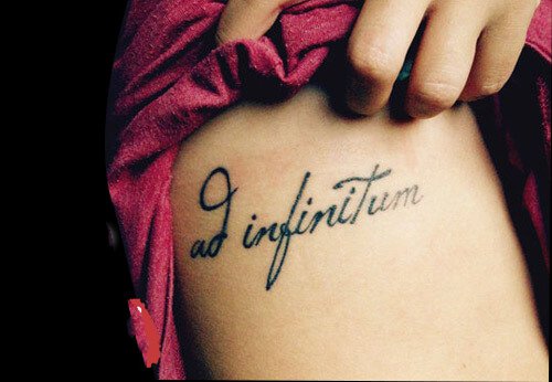 异域风格的拉丁文纹身图案-拉丁文纹身图片