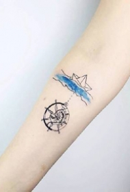 简约手臂小清新纹身_9张胳膊上的简约小清新纹身图案欣赏