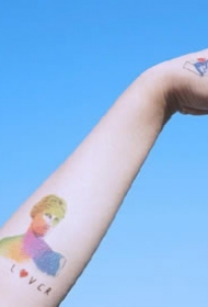 小清新纹身图案-清新感十足的夏日纹身图片