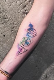 彩色纹身-9张唯美好看的彩色小图案纹身图片