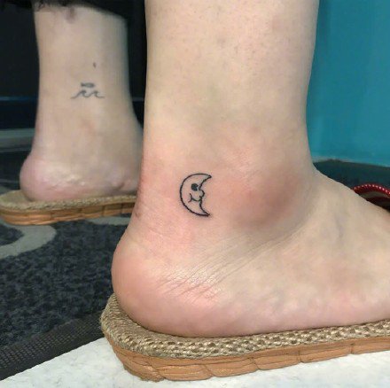 微刺青风格纹身图案-很适合女生的小清新纹身图片