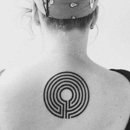 黑白素图纹身图案-9张创意黑白素图纹身图片