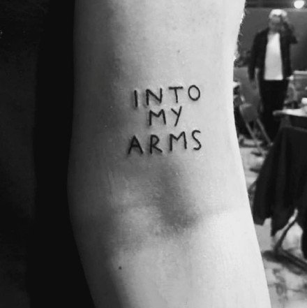 黑白素图纹身图案-9张创意黑白素图纹身图片