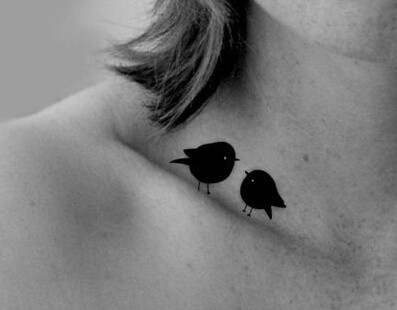 锁骨纹身图案-9张小清新的锁骨纹身图片