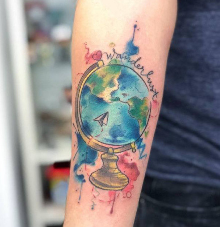 渐变色水彩纹身图案--9张漂亮的渐变色水彩纹身图片作品