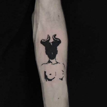 暗黑纹身图案--16张暗黑风格的手臂和腿部的纹身图案