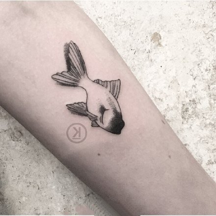 点刺小图案--一组适合小臂和小腿的黑灰点刺小纹身图案