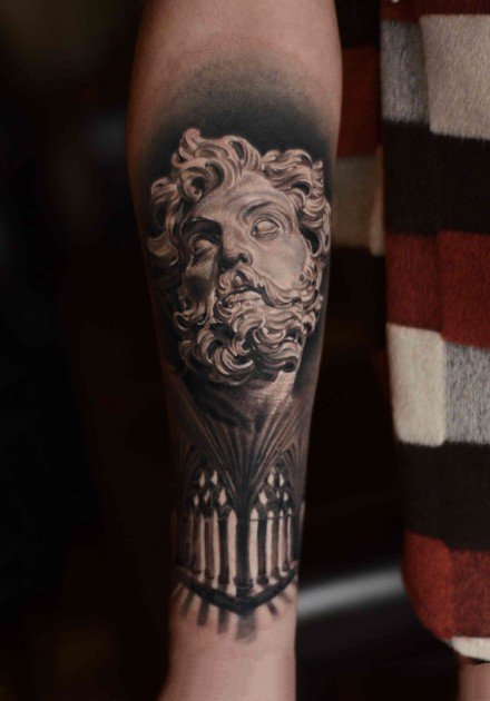 写实黑灰纹身--一组国内的写实黑灰纹身图案作品