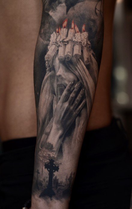 写实黑灰纹身--一组国内的写实黑灰纹身图案作品