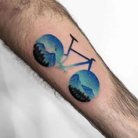 一组彩色风景元素的小清新水彩纹身图案作品