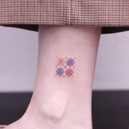 格纹系列-9张精美小清新简约格子纹身图案作品
