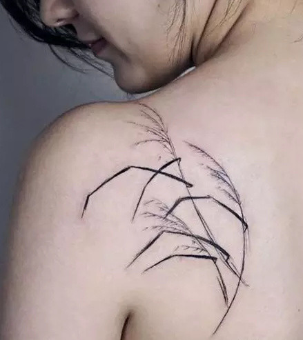 简约黑灰纹身--男女都适合的小清新简约黑灰线条纹身图案