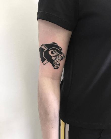 一组oldschool黑灰纹身图案作品图片欣赏