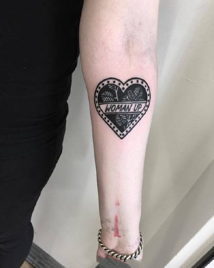 一组oldschool黑灰纹身图案作品图片欣赏