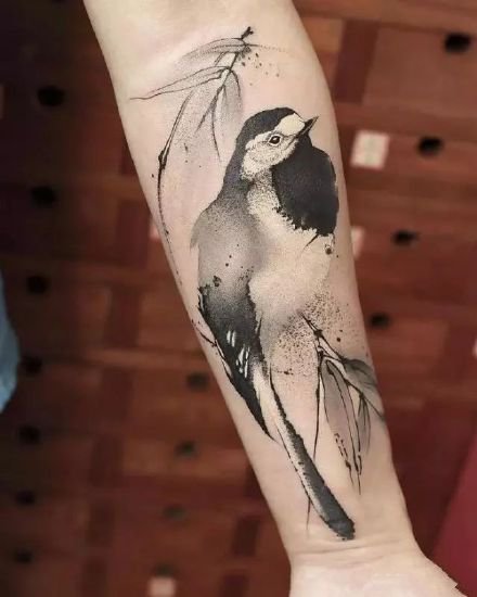 水墨画纹身--8张水墨画风的黑灰纹身图案图片