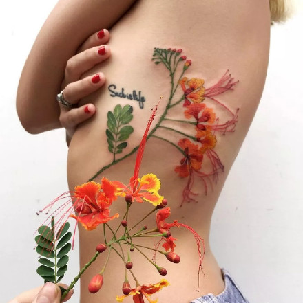 植物纹身图-一组把植物纹在身上的纹身图案作品