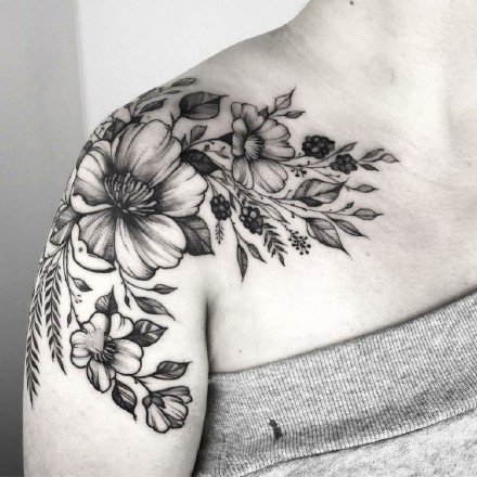 一组单针黑灰的纹身图案作品