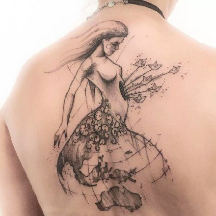 9张漂亮美人鱼的纹身图案作品欣赏