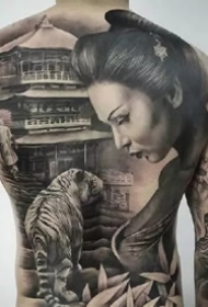 满背纹身图--一组霸气的男性精品大满背纹身作品图案