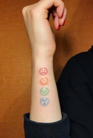 简约小清新的彩色小纹身图案欣赏