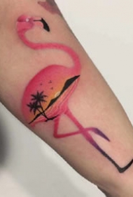 一组彩色风景元素的小清新水彩纹身图案作品