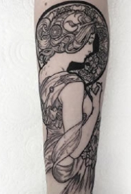 女人系列纹身图案-9张艺术价值很高的女人纹身图片