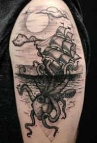 一组精美的黑灰色纹身图片欣赏