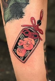 一组日式风格的小清新纹身作品图案