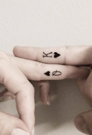 几张适合恋人的简约小纹身图片