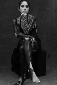 一组女性大黑色彩绘纹身图案欣赏