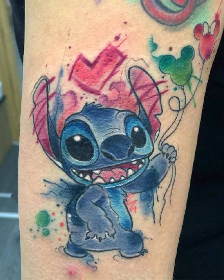 水彩卡通纹身--手臂和腿部色彩艳丽的水彩色卡通纹身图案