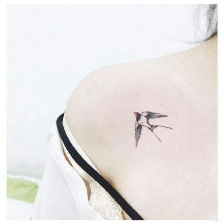 一组超简约的小清新简单线条纹身图案