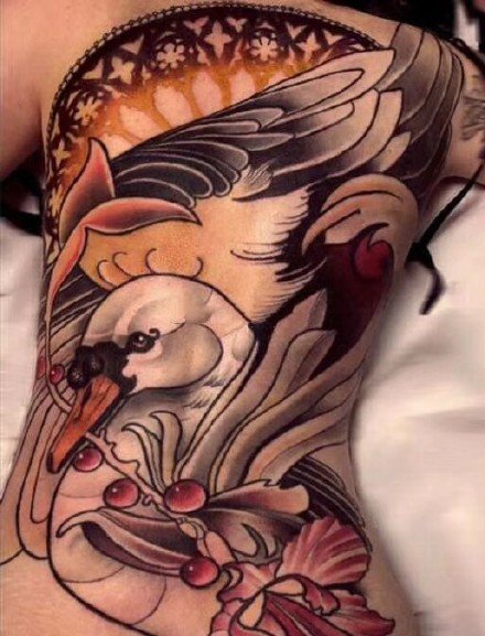天鹅纹身图--一组关于天鹅的漂亮纹身图案欣赏