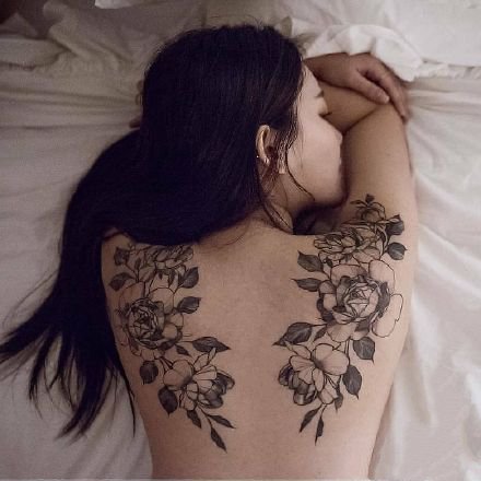 花纹身--适合女生各部位的一组性感花纹身图案