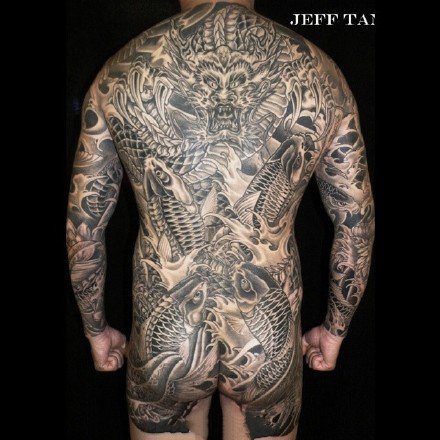 几张传统风的男性大满背纹身图案作品
