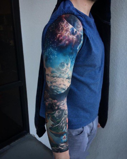 一组炫彩色星空星球宇宙相关的纹身图案作品