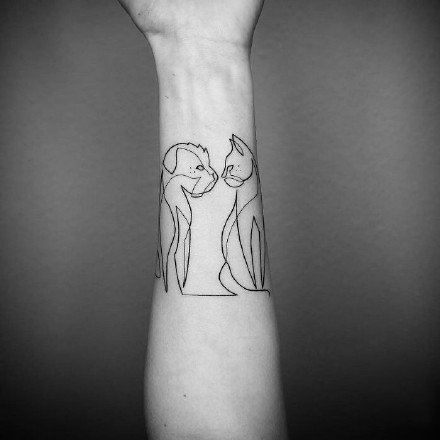 一笔画线条简约纹身图案-现居德国的伊朗纹身艺术家 Mo Ganji作品