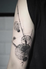 钢笔线条与水墨结合的一组黑白纹身图案