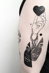 一组黑色调简约的抽象纹身图片欣赏