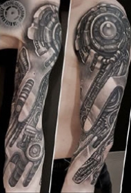 几张写实的逼真3d机械臂纹身图案欣赏缩略频道推荐图
