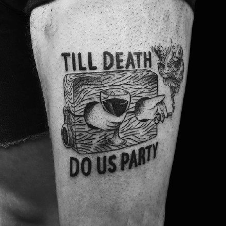 暗黑风格的一组创意黑色点刺纹身图案作品