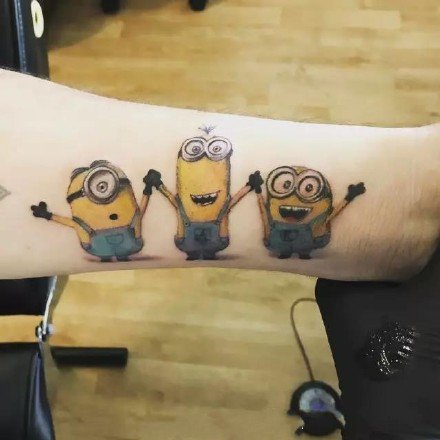 萌版小黄人卡通的纹身图案作品9张