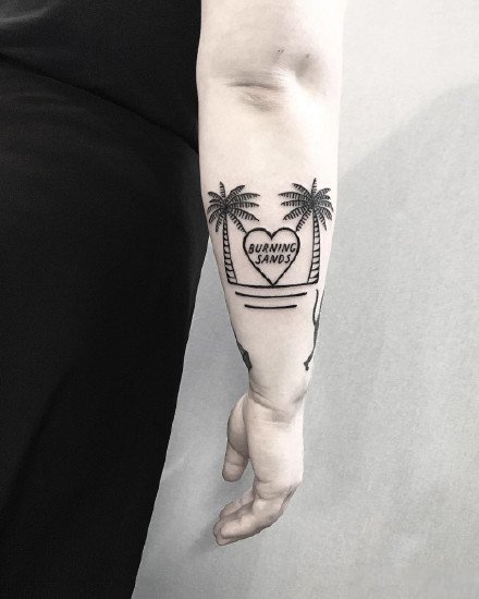 ​趣味黑色线条小图--曼彻斯特纹身艺术家 Neil Preston