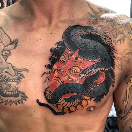 红色调的一组日式老传统纹身图案作品欣赏