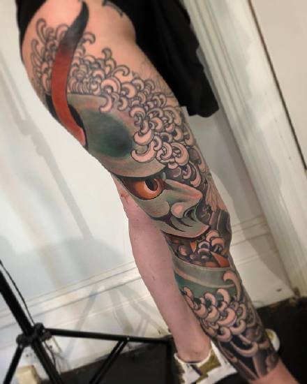 传统花腿纹身--18张传统风格的大花腿纹身图案作品