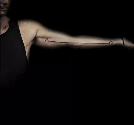 很简洁的线条组成的简约纹身图案作品9张